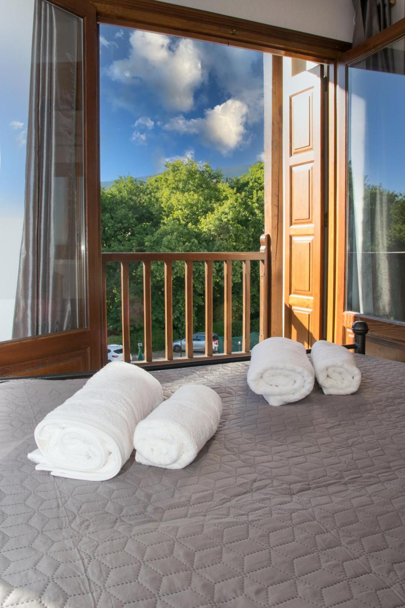 Mountain Breeze Sanctuary Villa Волос Екстериор снимка