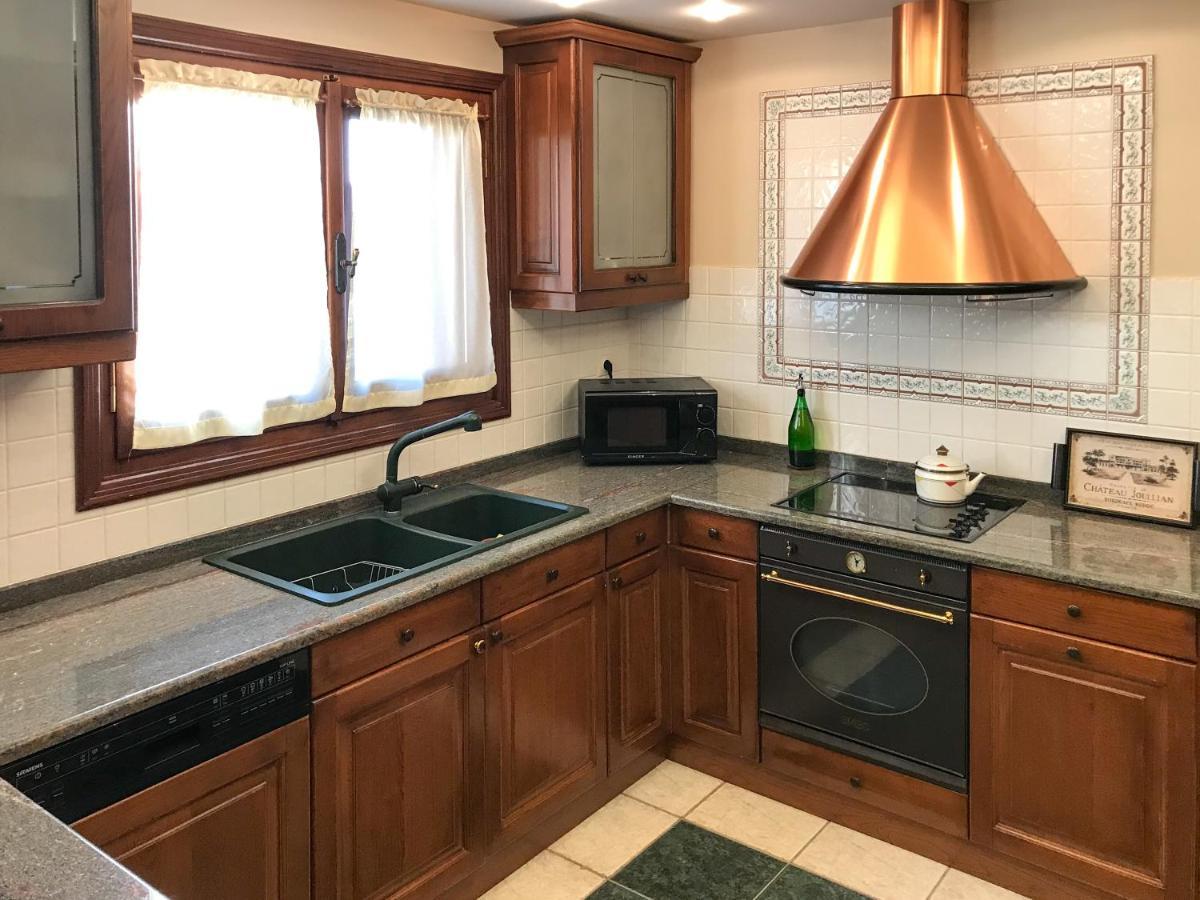 Mountain Breeze Sanctuary Villa Волос Екстериор снимка