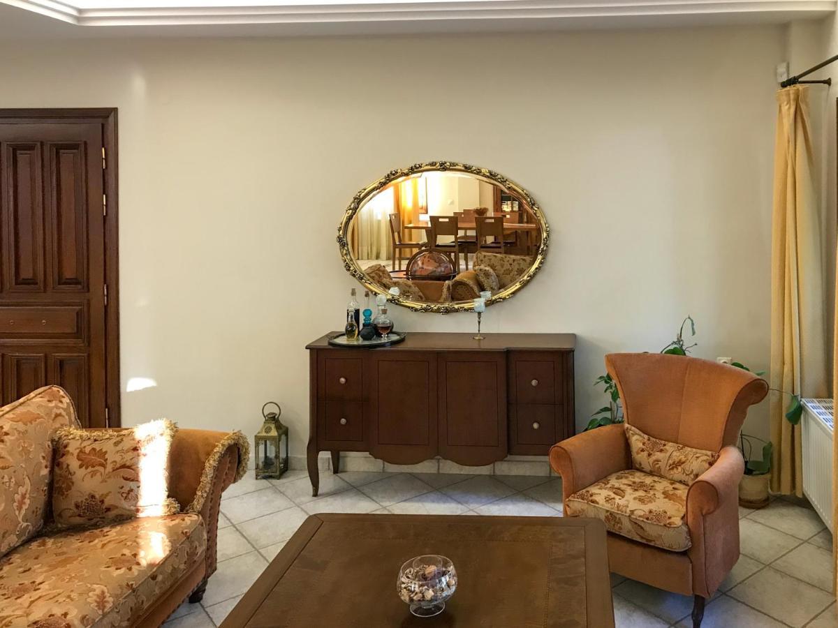 Mountain Breeze Sanctuary Villa Волос Екстериор снимка