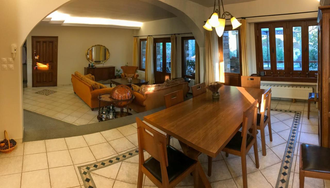 Mountain Breeze Sanctuary Villa Волос Екстериор снимка