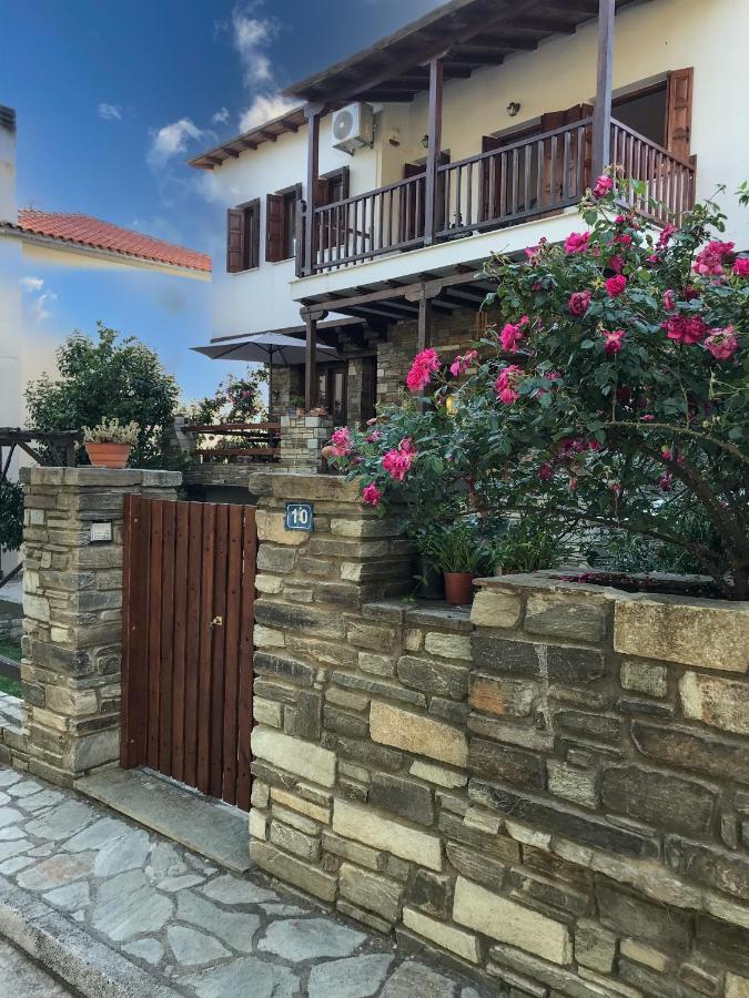 Mountain Breeze Sanctuary Villa Волос Екстериор снимка