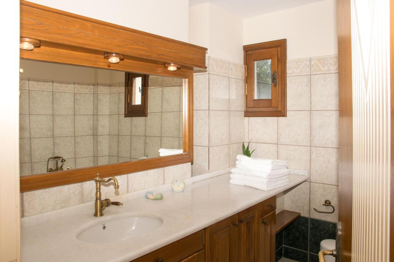 Mountain Breeze Sanctuary Villa Волос Екстериор снимка